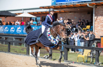 Claire Zylstra and Harvey B - Australian Junior Champions 2022