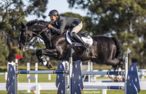 Experience triumphs over youth at Geelong Autumn Classic